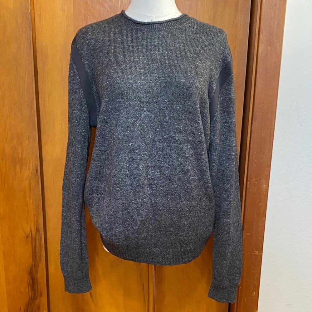 Club Monaco Heather Gray Roll Crewneck Sweater Nylon Stripe Detail Shoulders 18”